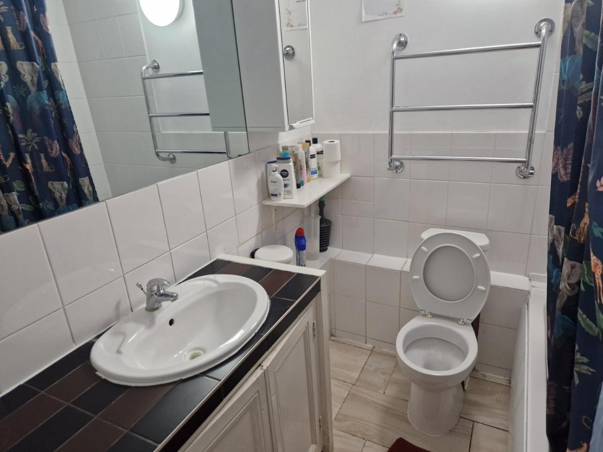 Twin Bed For Guests Διαμέρισμα Λονδίνο Εξωτερικό φωτογραφία